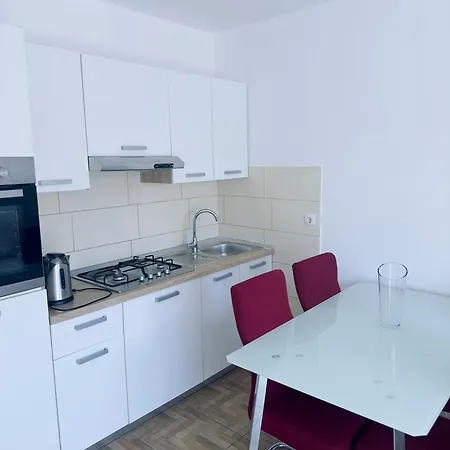 Poljana Plankit * Zara